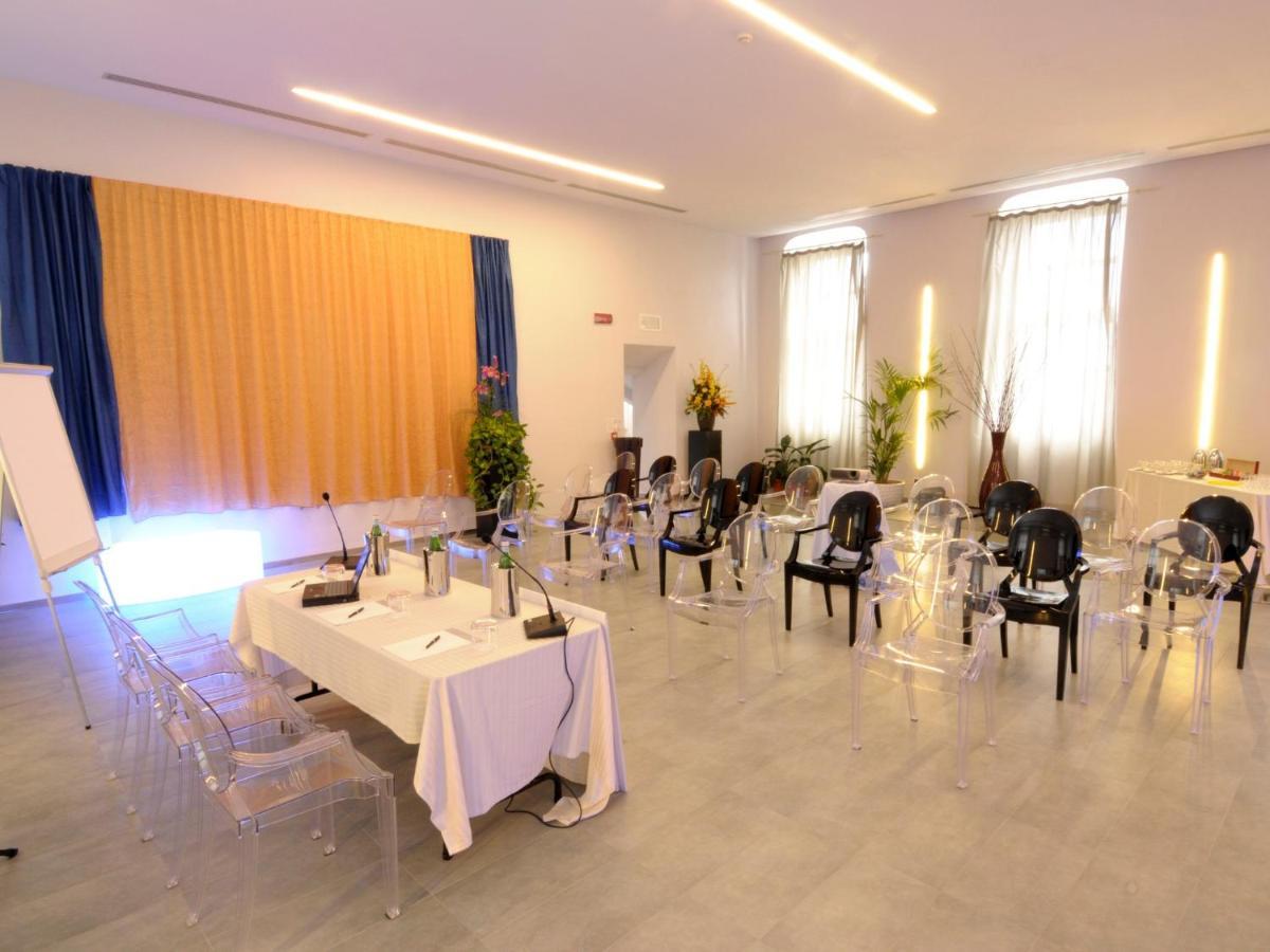 Montaldo Castle & Resort Montaldo Torinese Exterior foto
